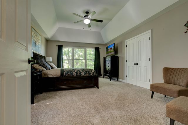 207 Hibiscus Lane, Winchester, KY 40391
