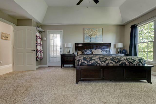 207 Hibiscus Lane, Winchester, KY 40391