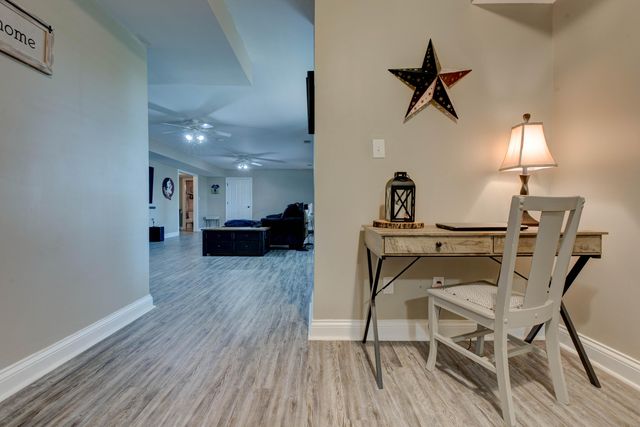 207 Hibiscus Lane, Winchester, KY 40391