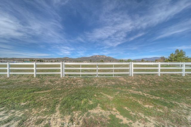 300 Flightline Way, Aguanga, CA 92536