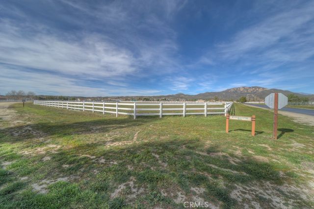 300 Flightline Way, Aguanga, CA 92536