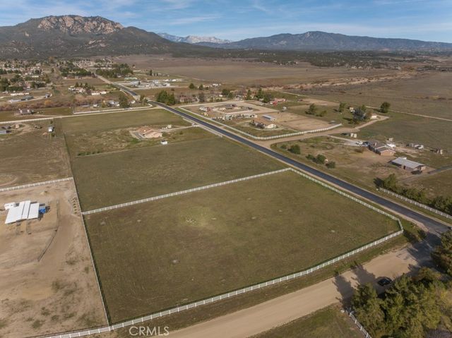 300 Flightline Way, Aguanga, CA 92536