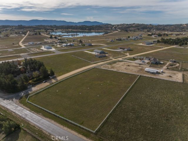 300 Flightline Way, Aguanga, CA 92536