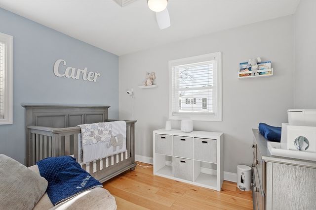 127 Thornton Ave, Lowell, MA 01852