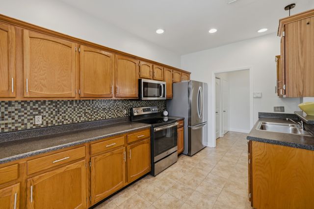785 Jaywood Dr, Old Hickory, TN 37138