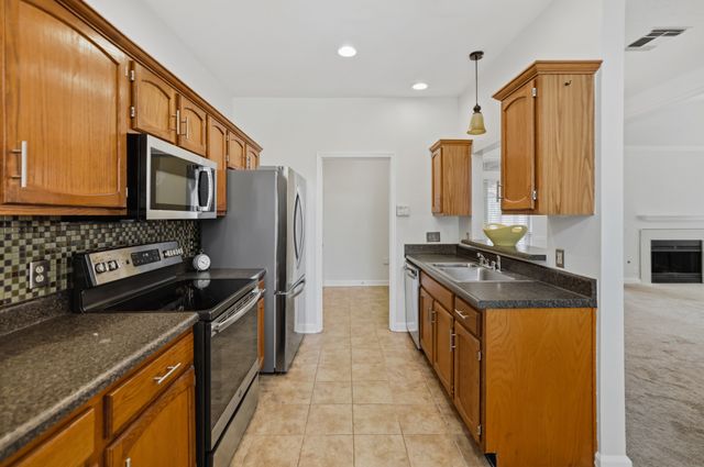 785 Jaywood Dr, Old Hickory, TN 37138