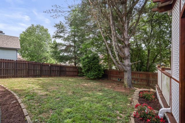 785 Jaywood Dr, Old Hickory, TN 37138