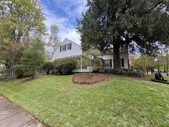 2909 Ne AINSWORTH St, Portland, OR 97211