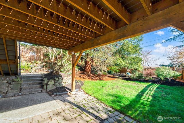 6750 36th Avenue SW, Seattle, WA 98126