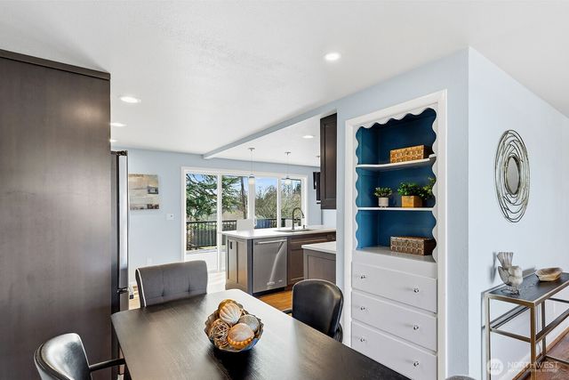 6750 36th Avenue SW, Seattle, WA 98126