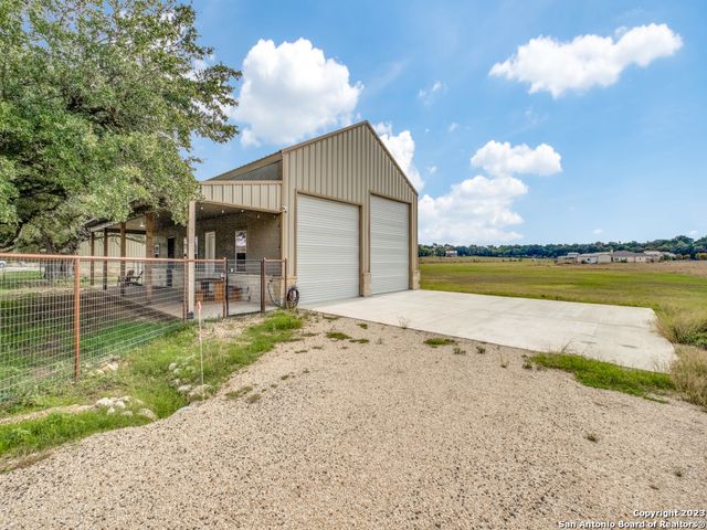 338 Salt Grass Trail, Bandera, TX 78003