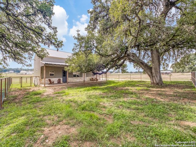 338 Salt Grass Trail, Bandera, TX 78003