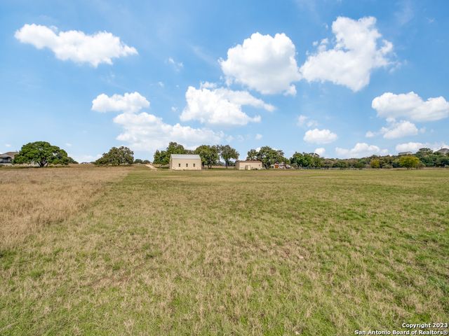 338 Salt Grass Trail, Bandera, TX 78003