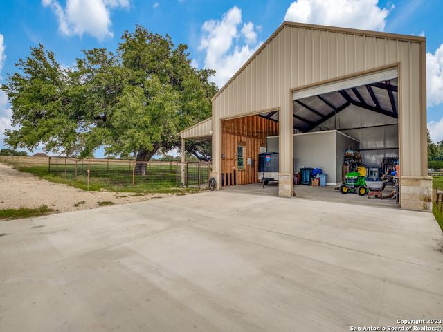 338 Salt Grass Trail, Bandera, TX 78003