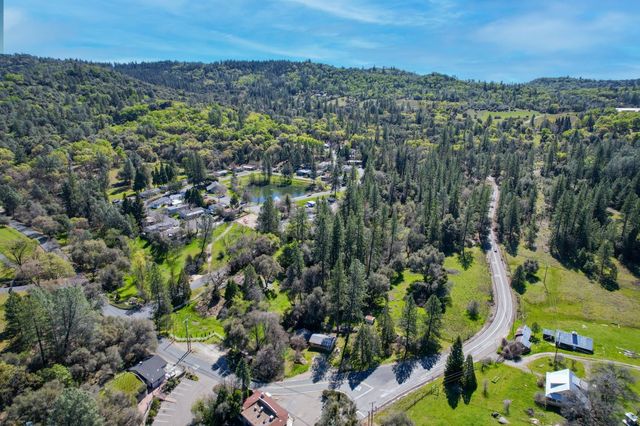 7935 Fairplay Rd, Somerset, CA 95684