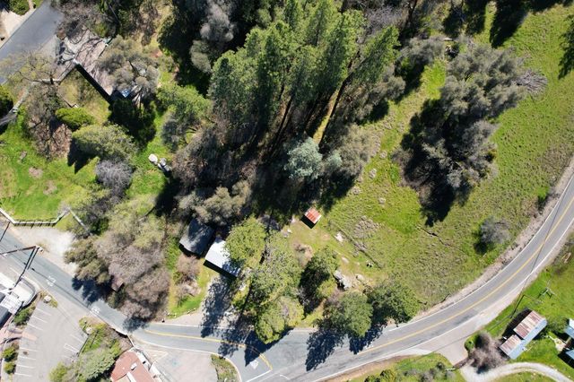 7935 Fairplay Rd, Somerset, CA 95684