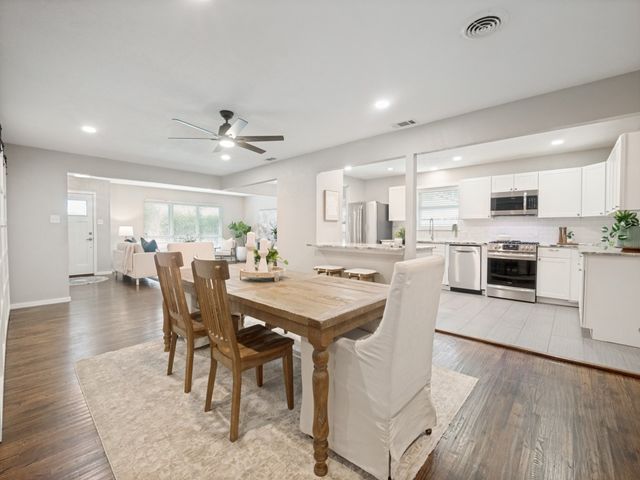 3228 Cedarcroft Lane, Dallas, TX 75233