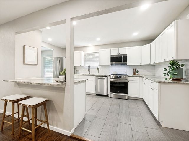 3228 Cedarcroft Lane, Dallas, TX 75233