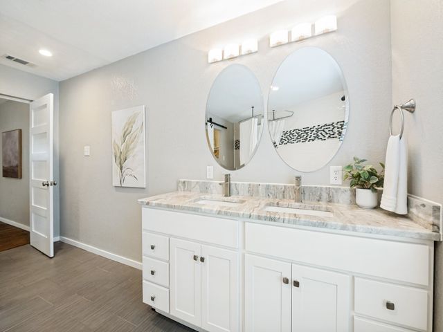 3228 Cedarcroft Lane, Dallas, TX 75233