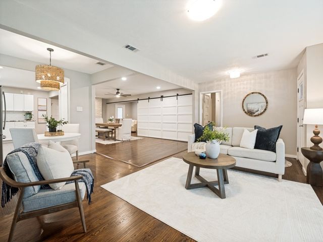 3228 Cedarcroft Lane, Dallas, TX 75233