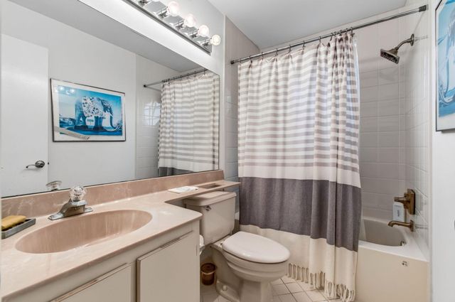 6737 Via Regina, Boca Raton, FL 33433