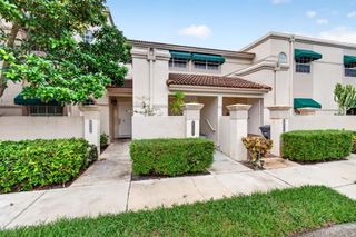 6737 Via Regina, Boca Raton, FL 33433