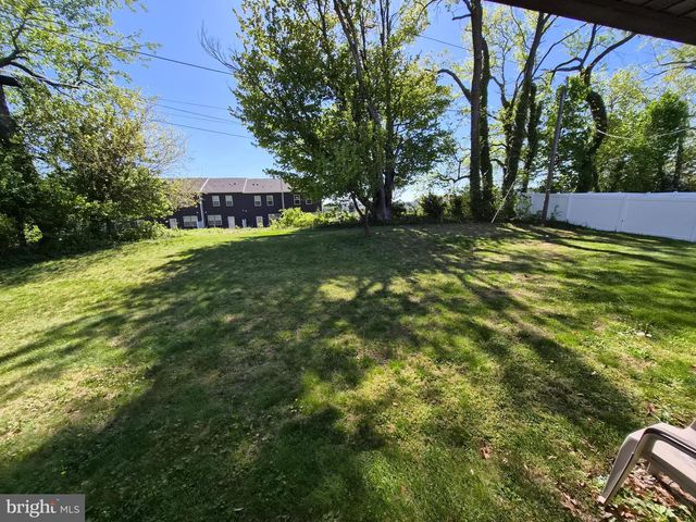 157 EDGE LN, Willingboro, NJ 08046