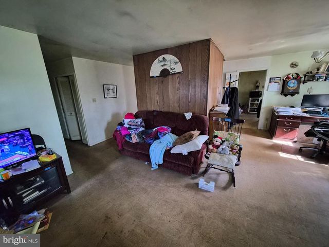 157 EDGE LN, Willingboro, NJ 08046