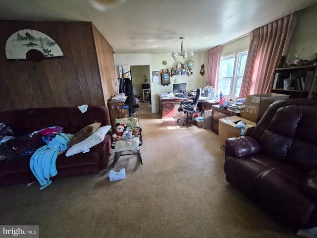 157 EDGE LN, Willingboro, NJ 08046