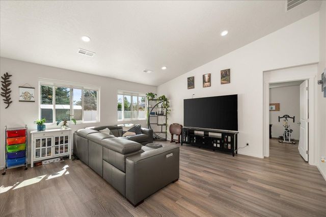 3020 N Rio Grande Rd, Spokane Valley, WA 99027