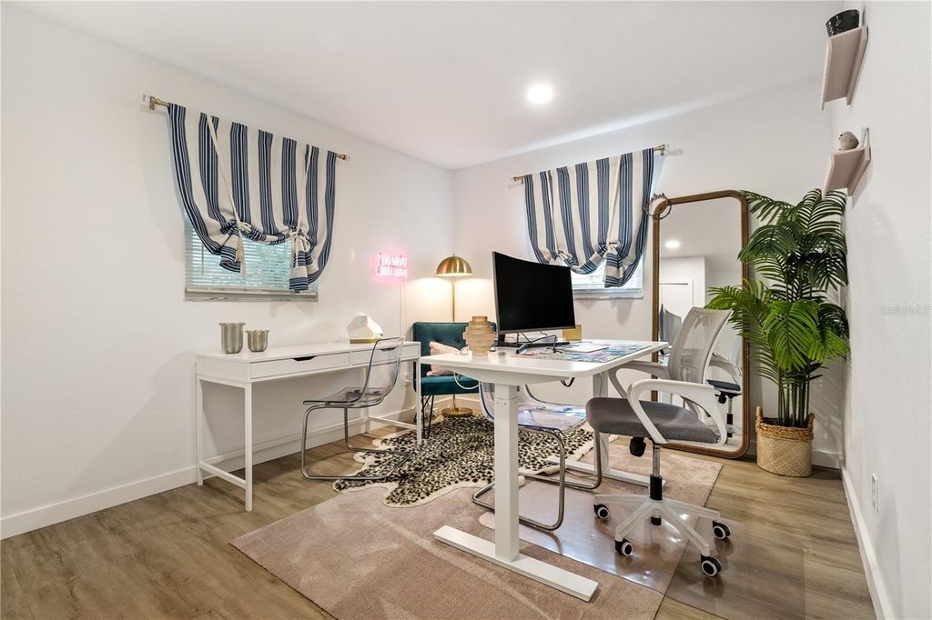 Image 18 of property listing at 4006 W STATE STREET, Tampa, FL 33609