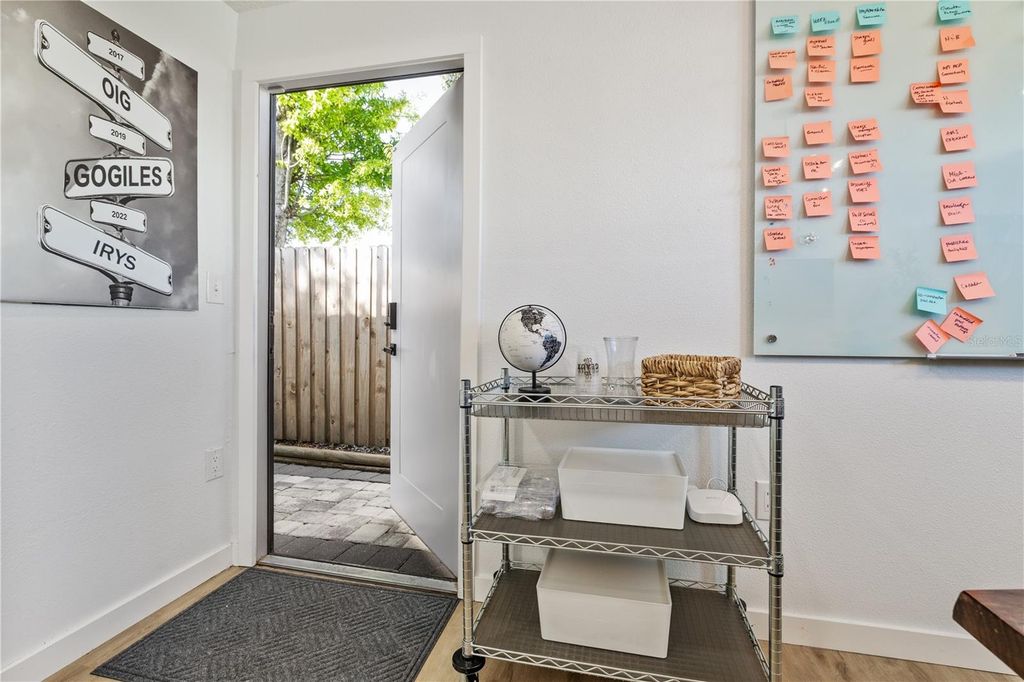 Image 27 of property listing at 4006 W STATE STREET, Tampa, FL 33609