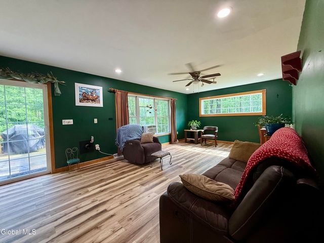 9 Cherry Tree Lane, Kingsbury, NY 12839