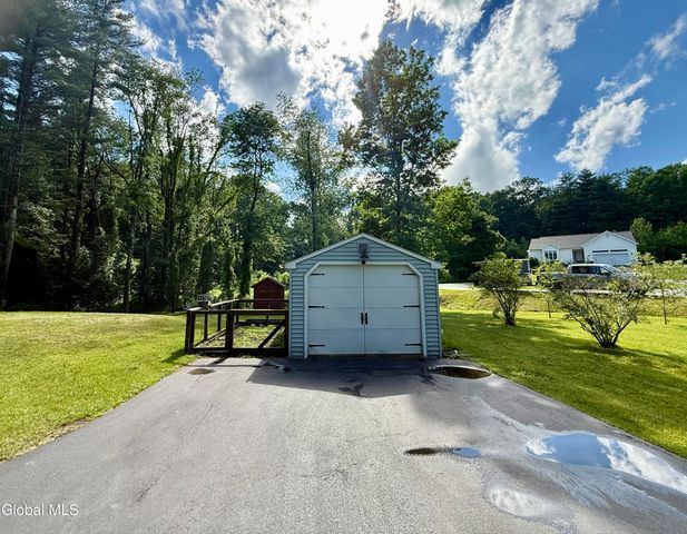 9 Cherry Tree Lane, Kingsbury, NY 12839