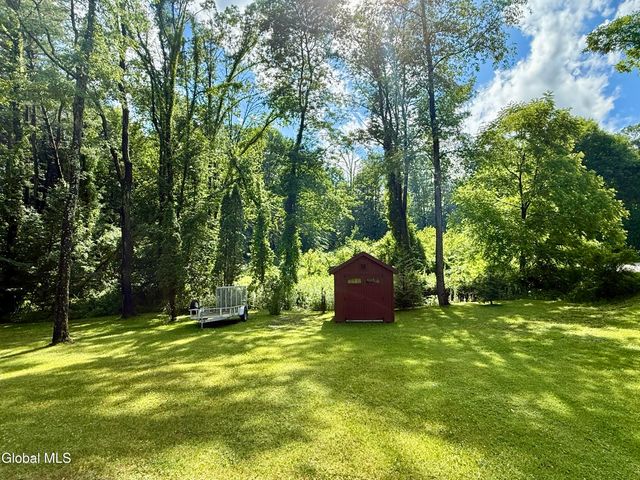 9 Cherry Tree Lane, Kingsbury, NY 12839