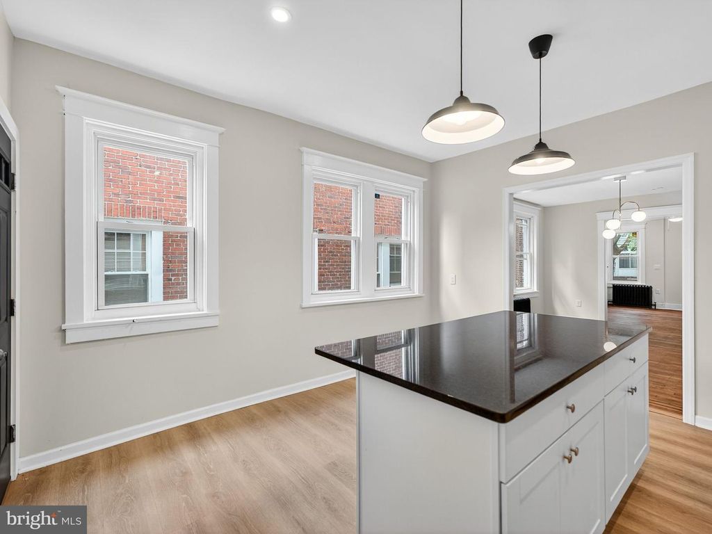 1231 MAGNOLIA AVE, Camden, NJ 08103