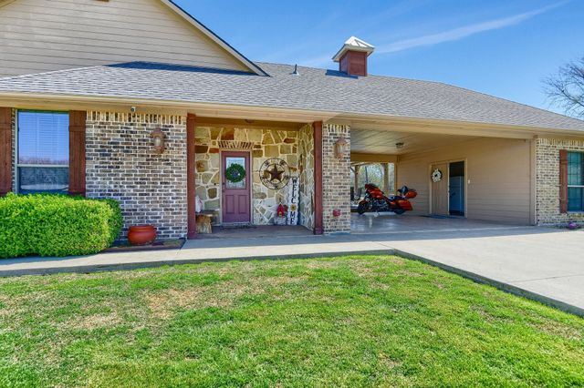 710 Us-82, Bells, TX 75414