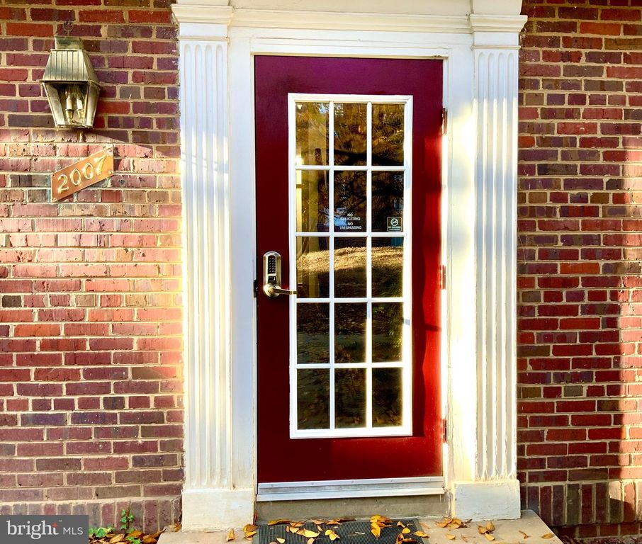 2007 KEY BLVD #589, Arlington, VA 22201