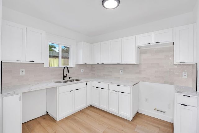 4323 E Iowa, Fresno, CA 93702