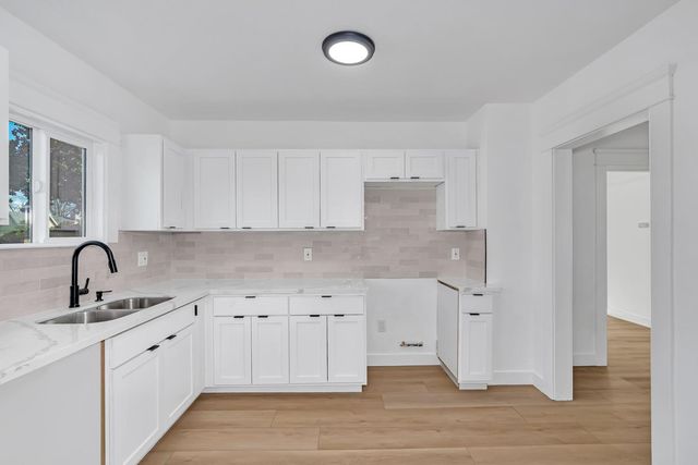 4323 E Iowa, Fresno, CA 93702