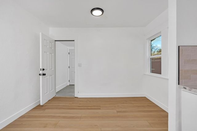 4323 E Iowa, Fresno, CA 93702