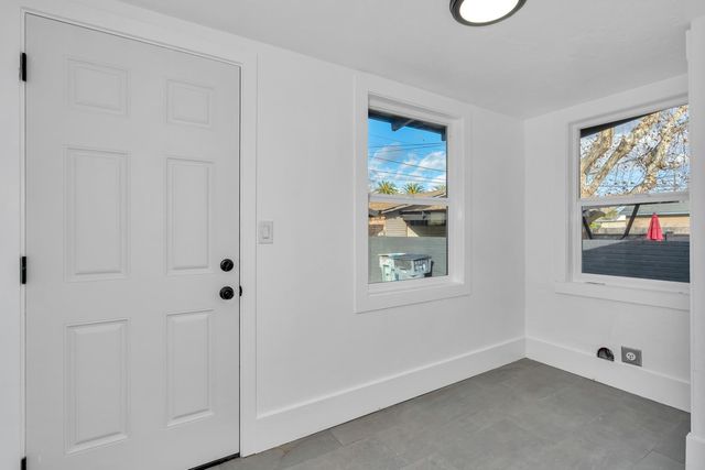 4323 E Iowa, Fresno, CA 93702