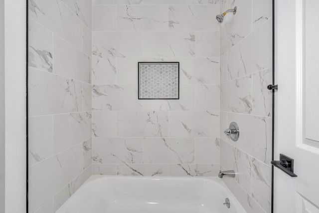 4323 E Iowa, Fresno, CA 93702