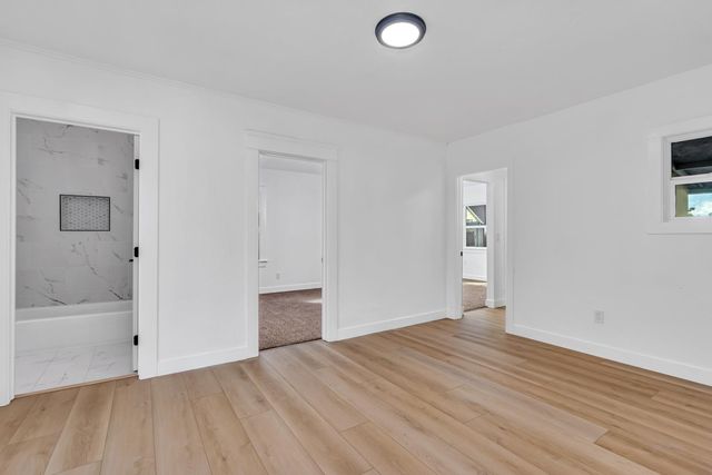 4323 E Iowa, Fresno, CA 93702