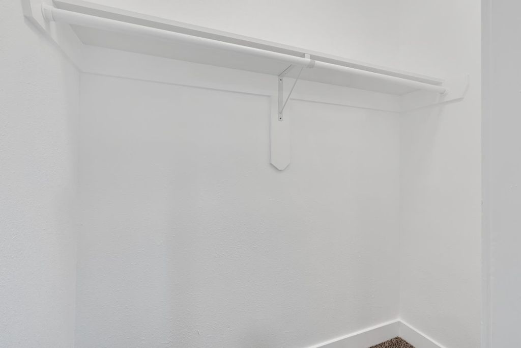 Image 22 of property listing at 4323 E Iowa, Fresno, CA 93702