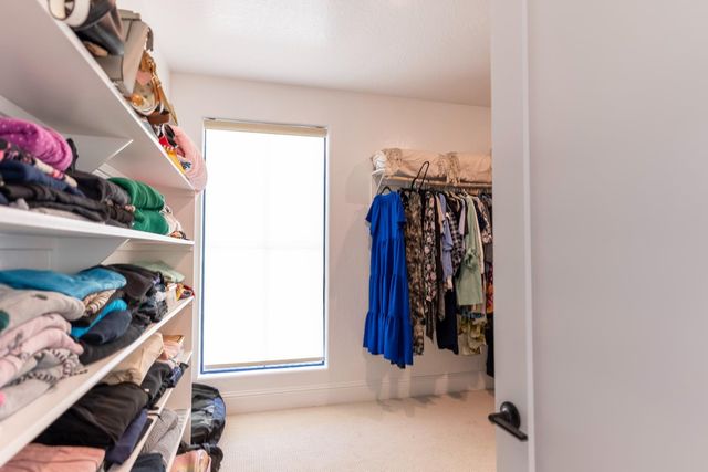 1104 Bloom Avenue, Clovis, CA 93619