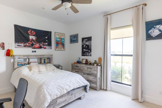 1104 Bloom Avenue, Clovis, CA 93619