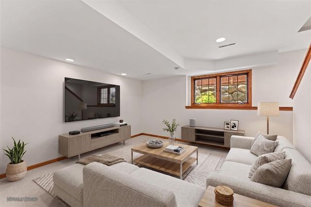 1038 N Thompson Drive, Madison, WI 53704
