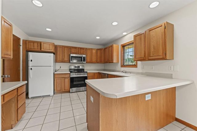 1038 N Thompson Drive, Madison, WI 53704
