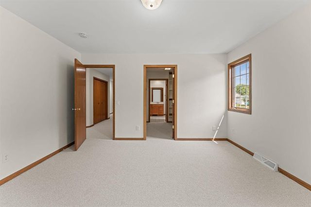 1038 N Thompson Drive, Madison, WI 53704